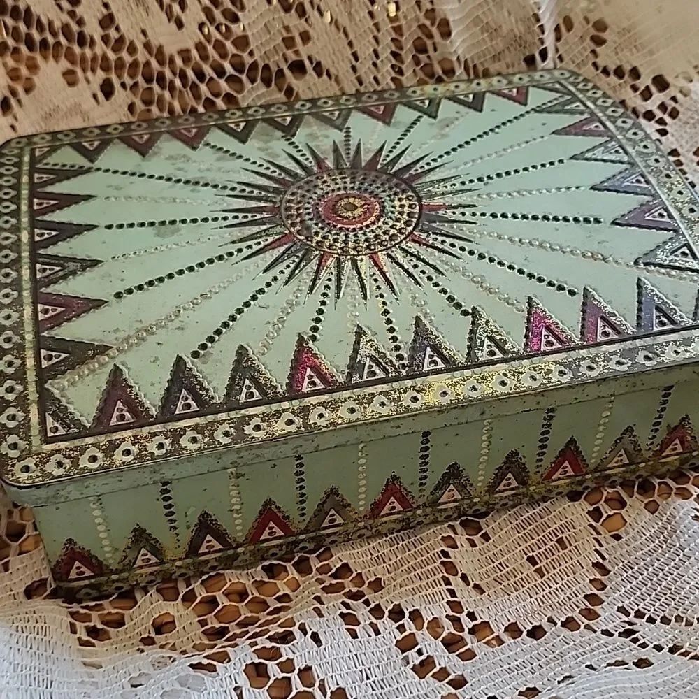 Vintage Beautifully Designed Rusted Biscuit Tin